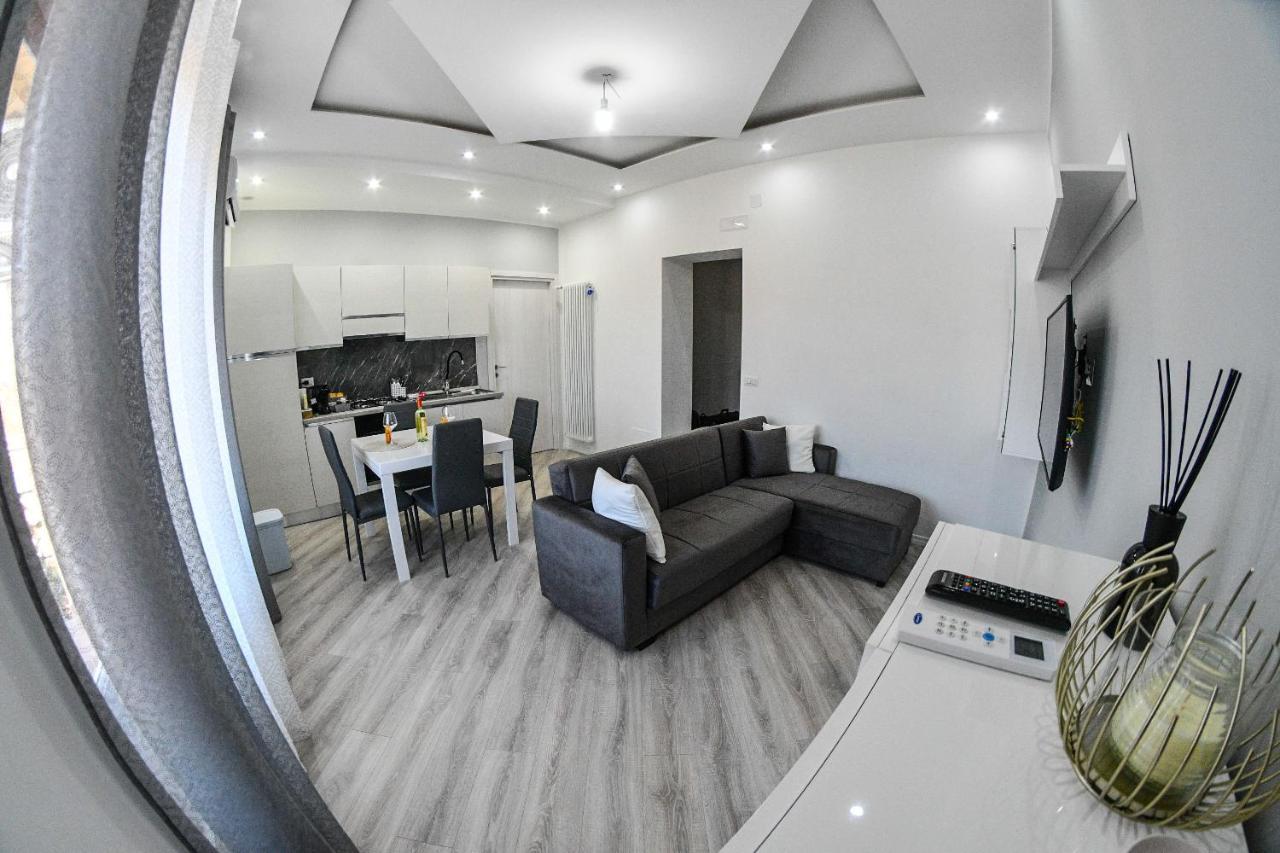 M&M'S Home แตร์นี ภายนอก รูปภาพ