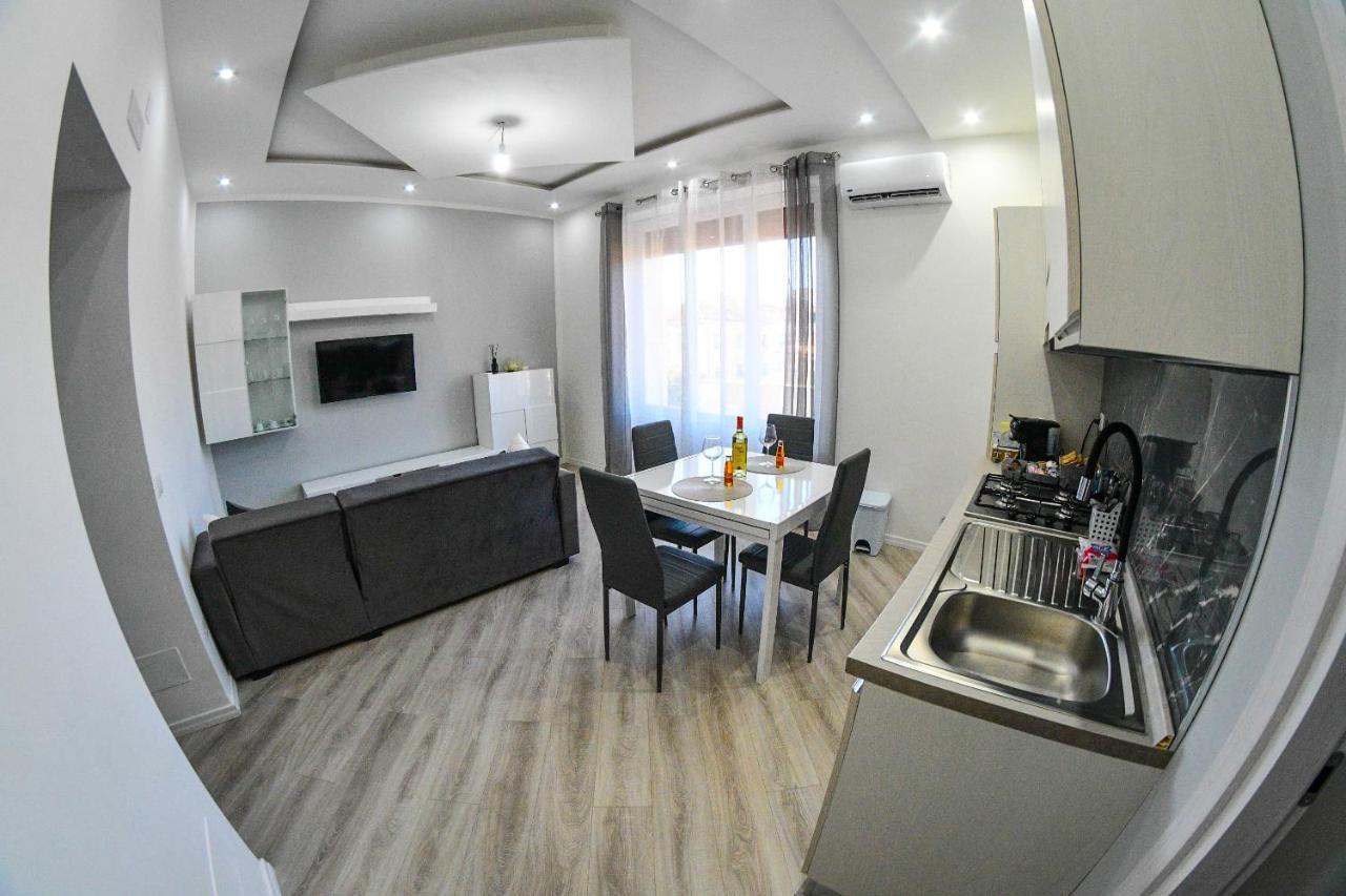 M&M'S Home แตร์นี ภายนอก รูปภาพ