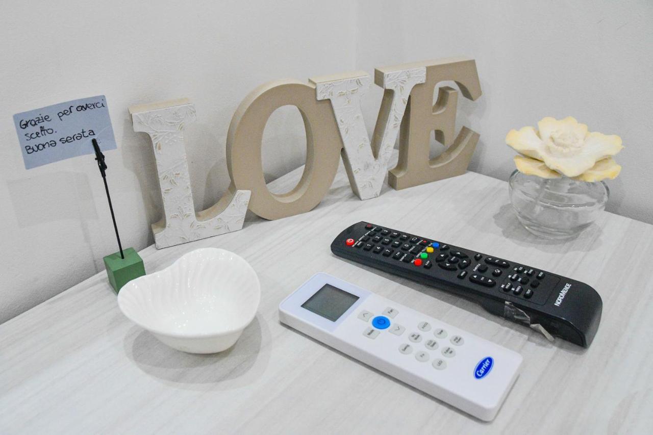 M&M'S Home แตร์นี ภายนอก รูปภาพ